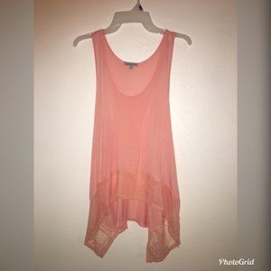 Peach Sleveless Shirt with Lace on the bottom!
